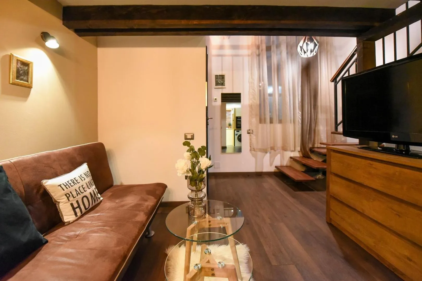Central Comfort - Duplex-Style Studios On Regina Elisabeta Bucureşti România