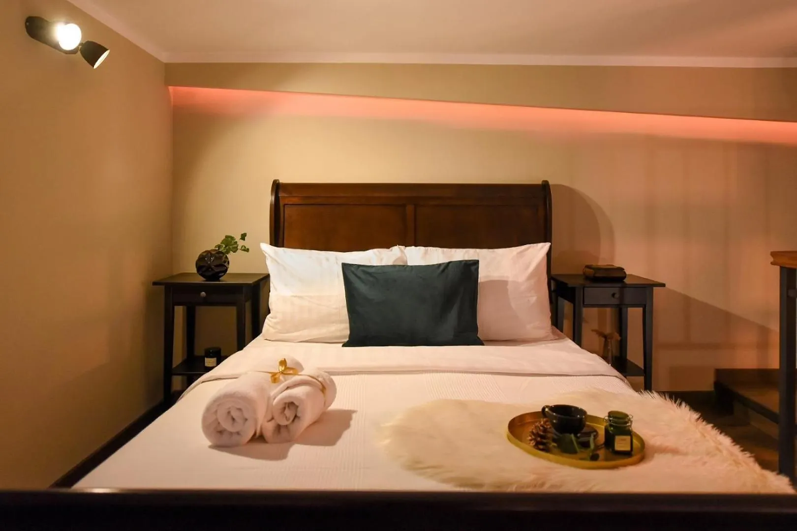 Central Comfort - Duplex-Style Studios On Regina Elisabeta Bucureşti Apartament